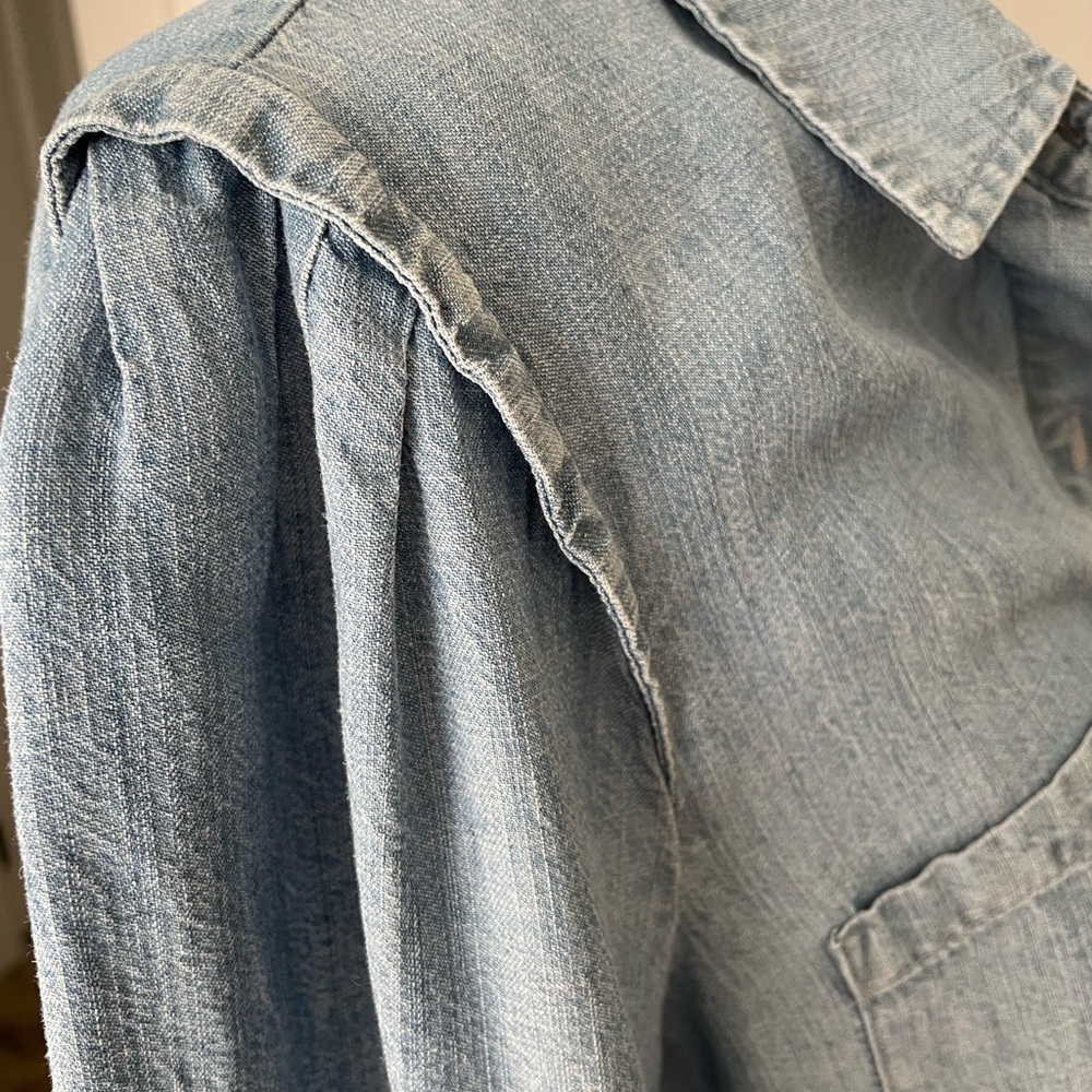 Democracy Chambray Button Down Shirt - Picture 5 of 9